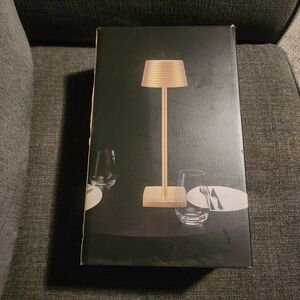 Elegant Gold Table Lamp for Home Dining